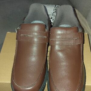 Elegant Brown Leather Loafers for Men